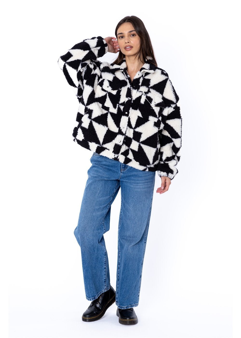 Sisstr Short Sand Jacket - Stoke Outlets