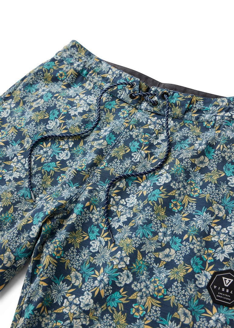 Vissla Beacons 17.5" Boardshort - MID - Stoke Outlets