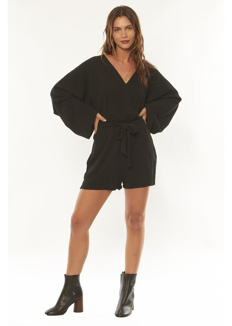 Amuse Society FAE LS WOVEN ROMPER - WBK - Stoke Outlets