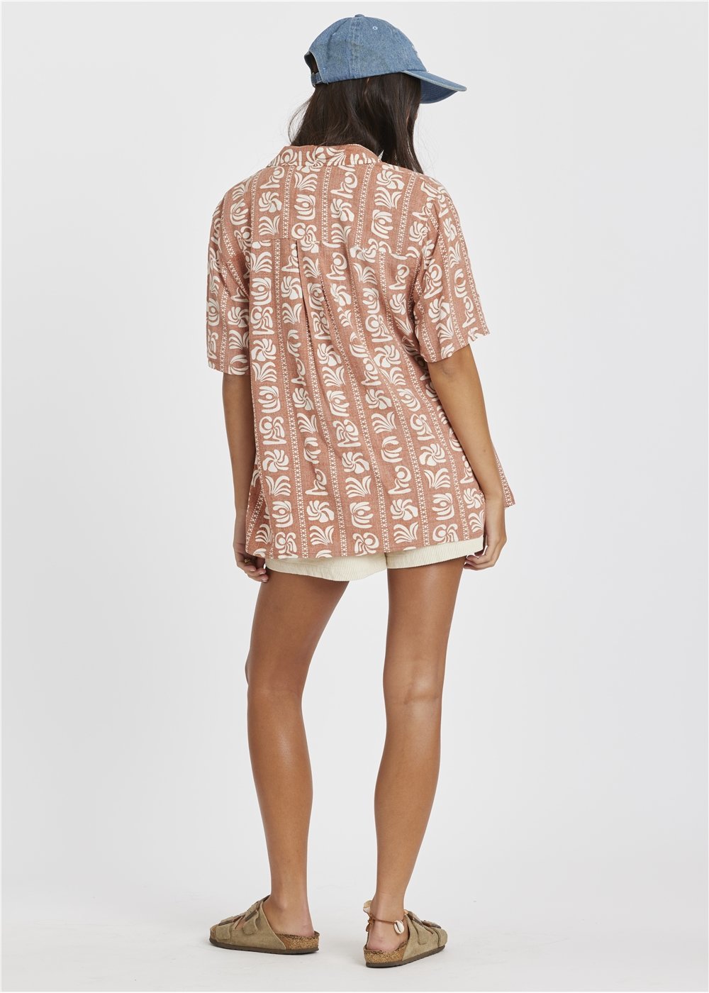 Sisstr Island Beauty Short Sleeve Woven Top - Stoke Outlets