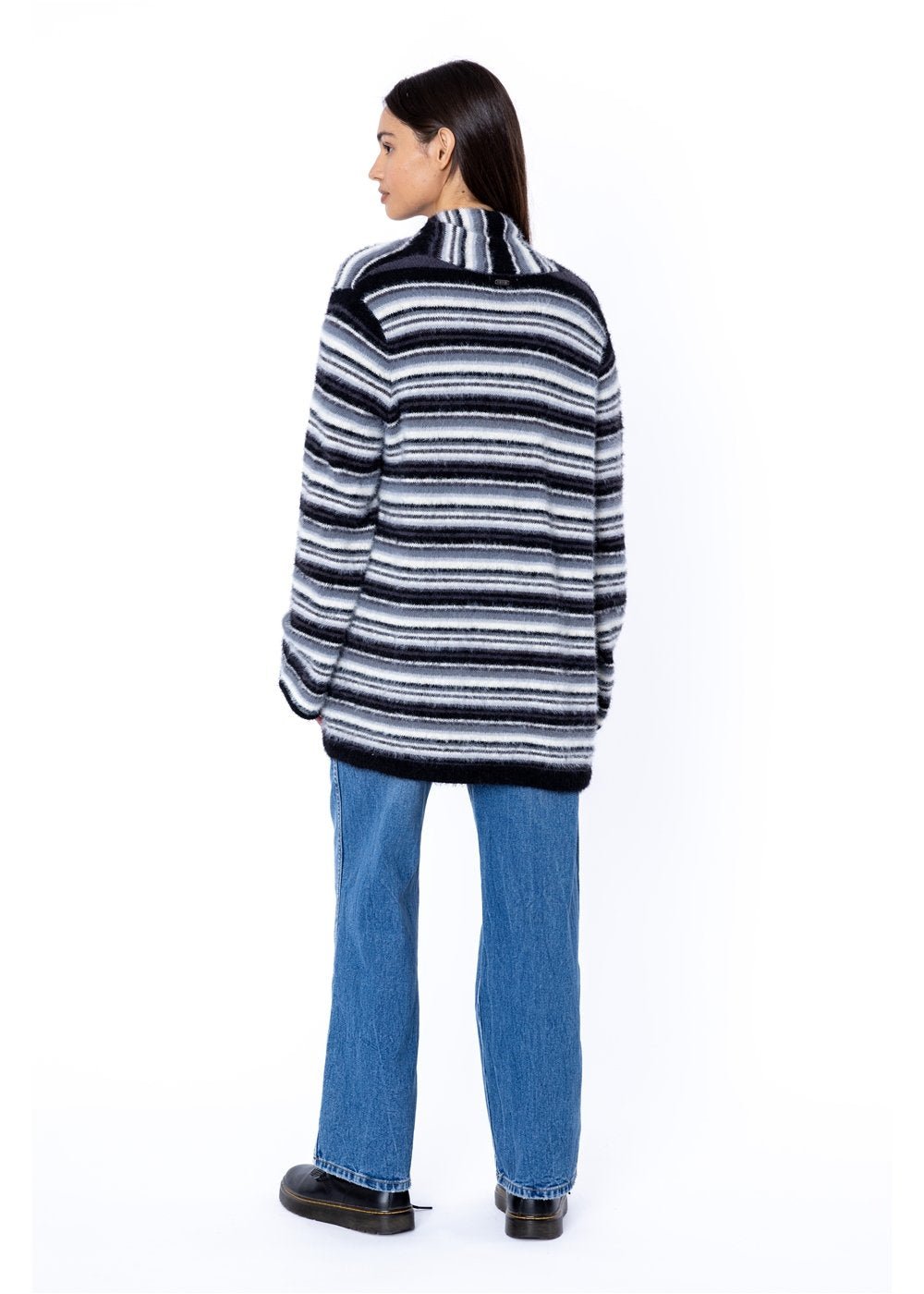 SISSTR LA PUSH SWEATER - BLK - Stoke Outlets