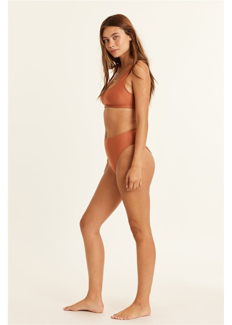 Sisstr Seeker Solid Tank - Stoke Outlets