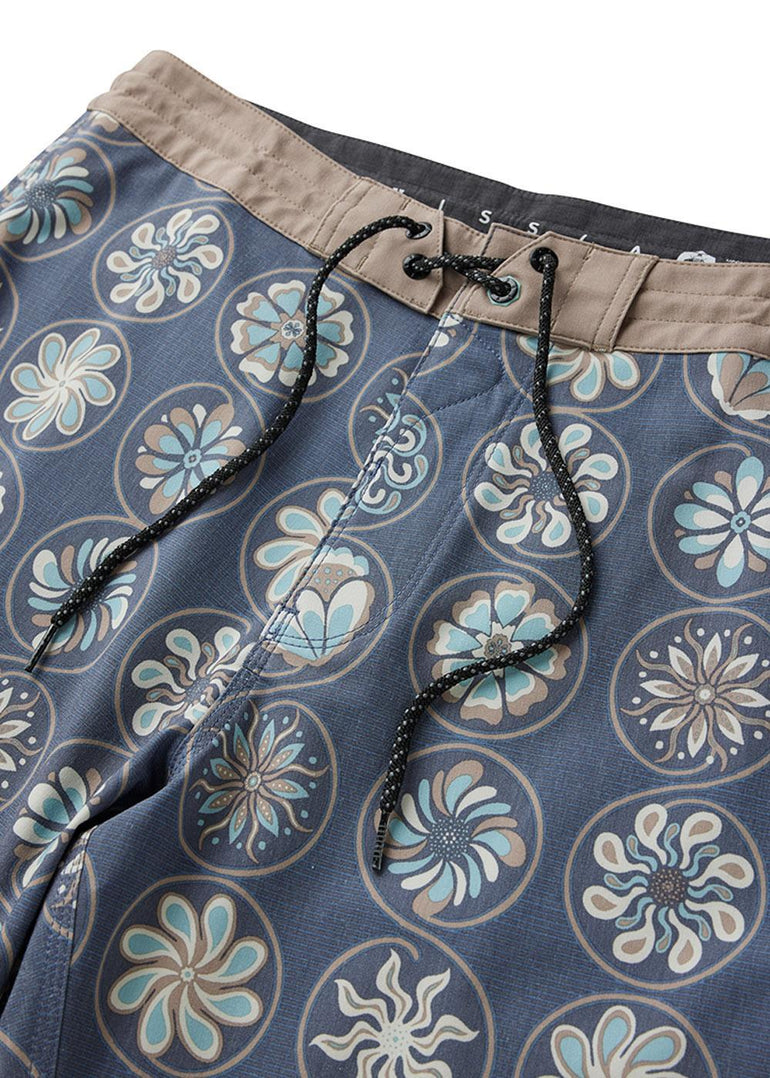 Vissla Sun Medallions 18.5" Boardshort - GRA - Stoke Outlets