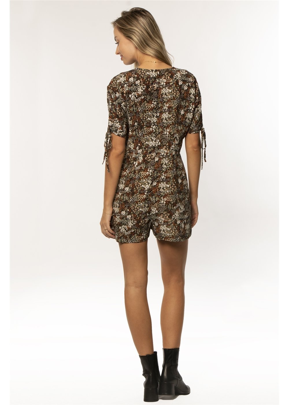 Amuse Society SHELLY SS WVN ROMPER-BLK - Stoke Outlets